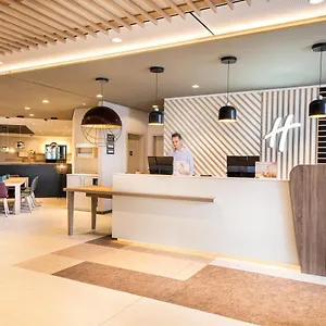 Hotel - - Hauptbahnhof By Ihg